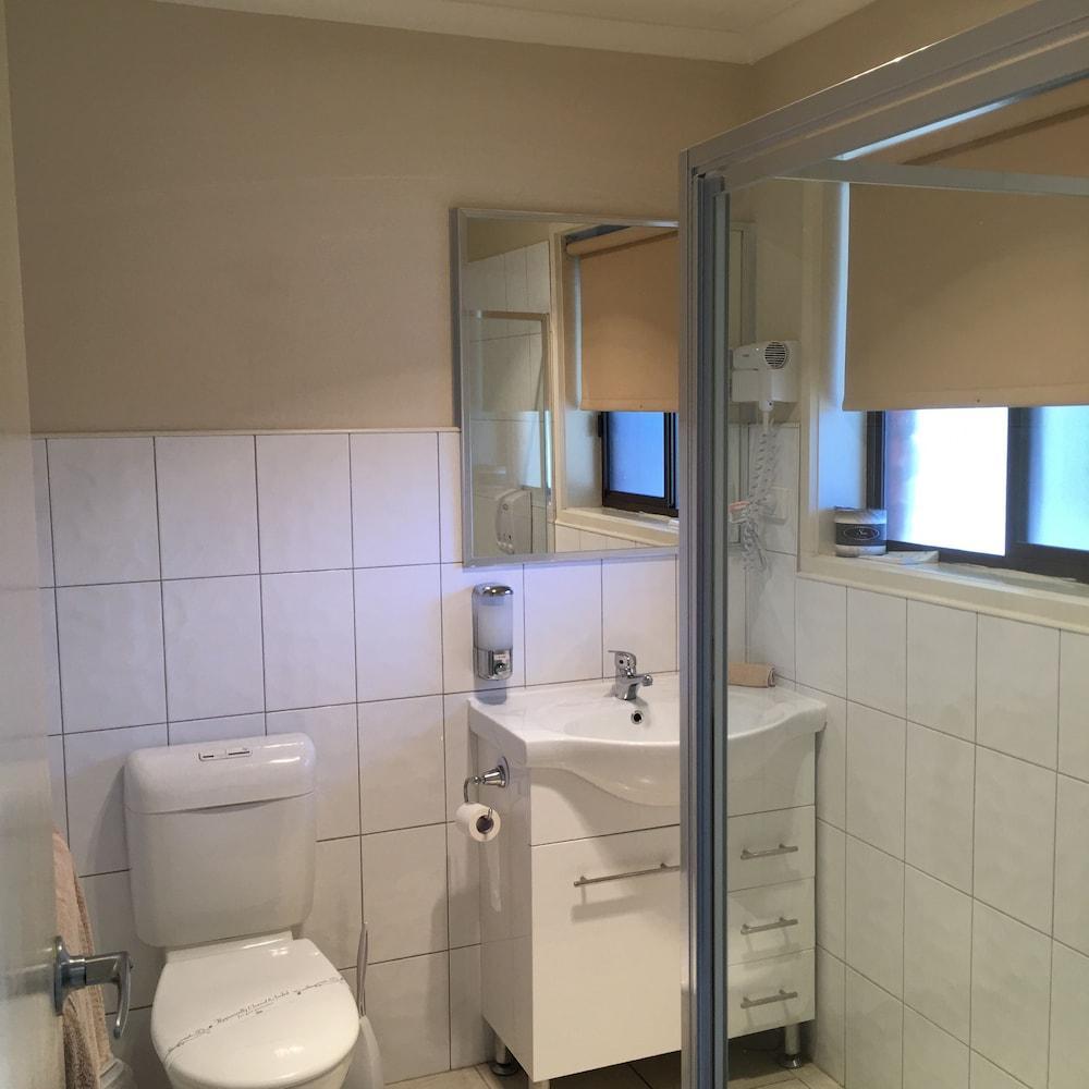 Melton Motor Inn And Apartments Bagian luar foto