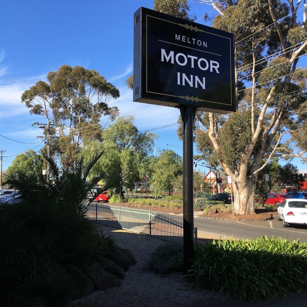 Melton Motor Inn And Apartments Bagian luar foto