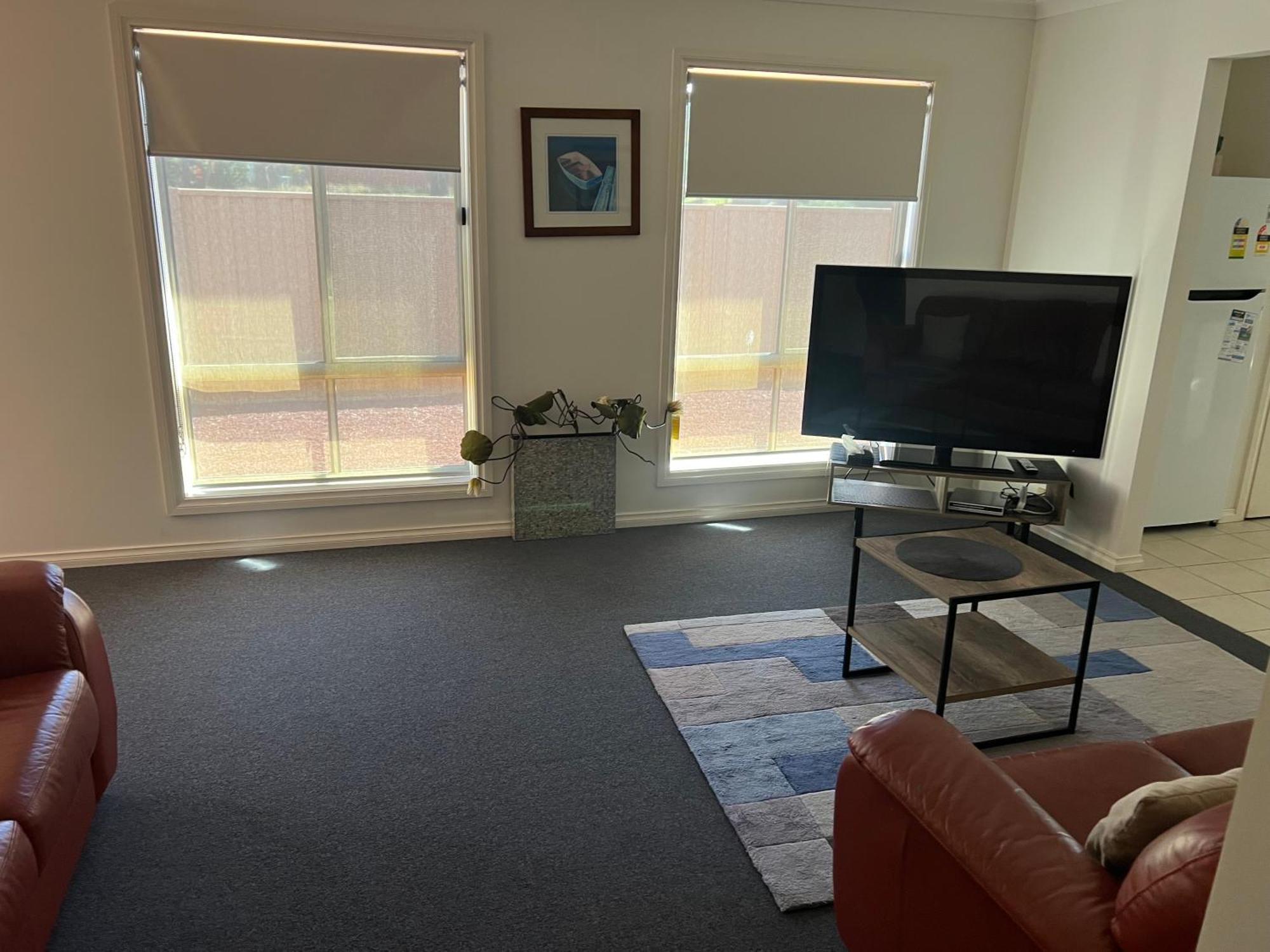 Melton Motor Inn And Apartments Bagian luar foto