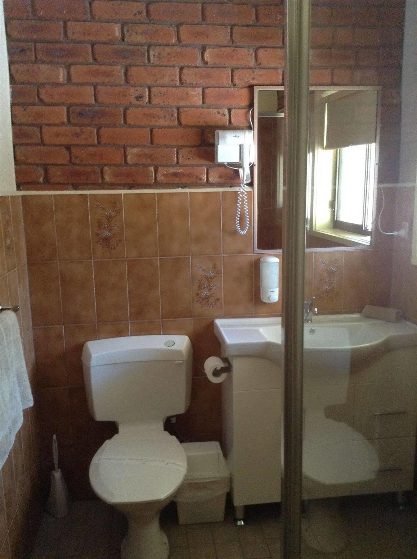 Melton Motor Inn And Apartments Bagian luar foto